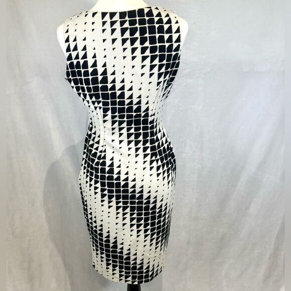Nine West form flattering black and white geo print sheath dress size 6 - Picture 3 of 5